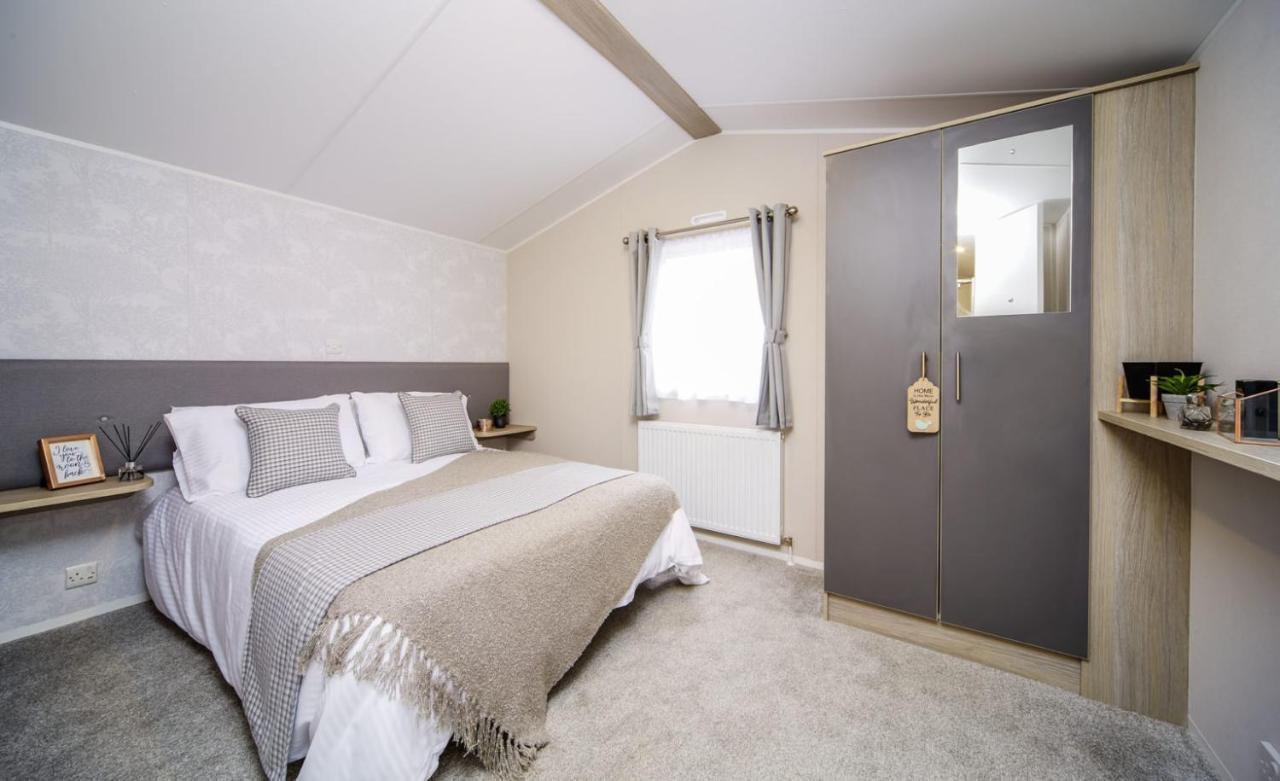 Llanrhidian Holiday Park Llanmorlais Kültér fotó